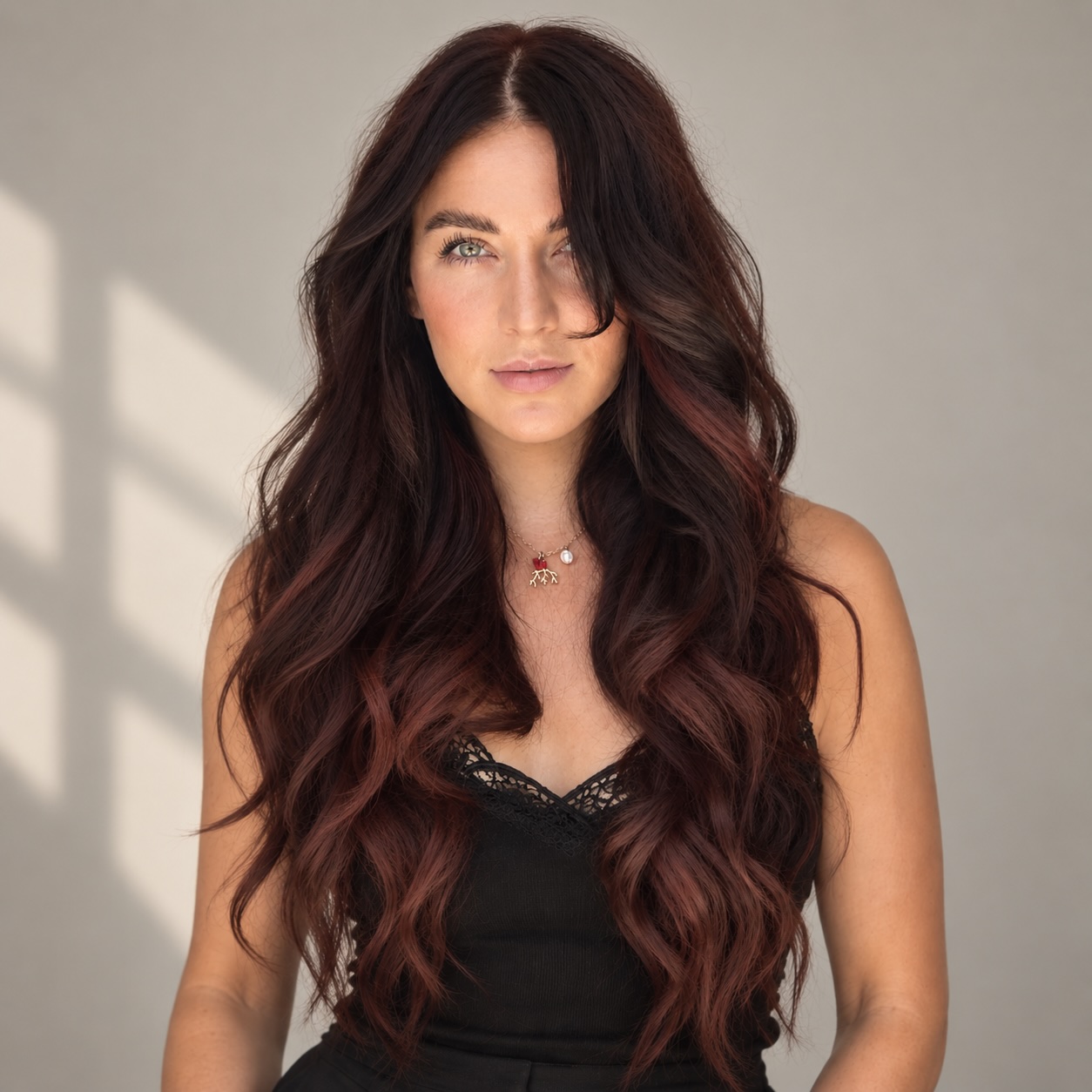 Model with long dark brunette waves